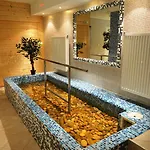 Hotel Liza Aqua & Conference 3*