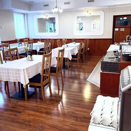 Liza Aqua&conference és Fehér Akác Csárda 3* Lajosmizse