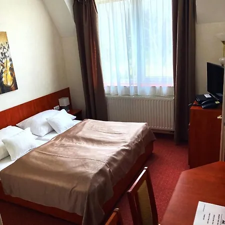 Szálloda Liza Aqua&conference és Fehér Akác Csárda Lajosmizse