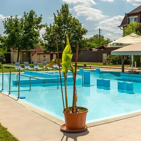 Liza Aqua&conference Hotel