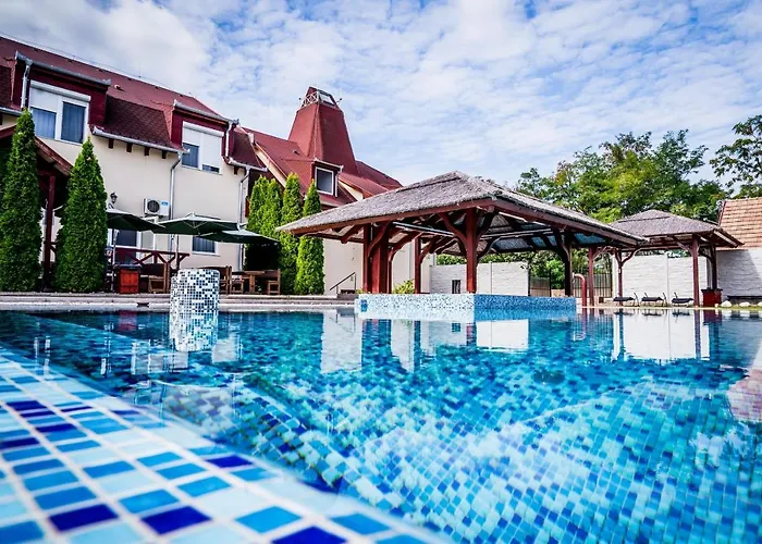 Liza Aqua & Conference Lajosmizse